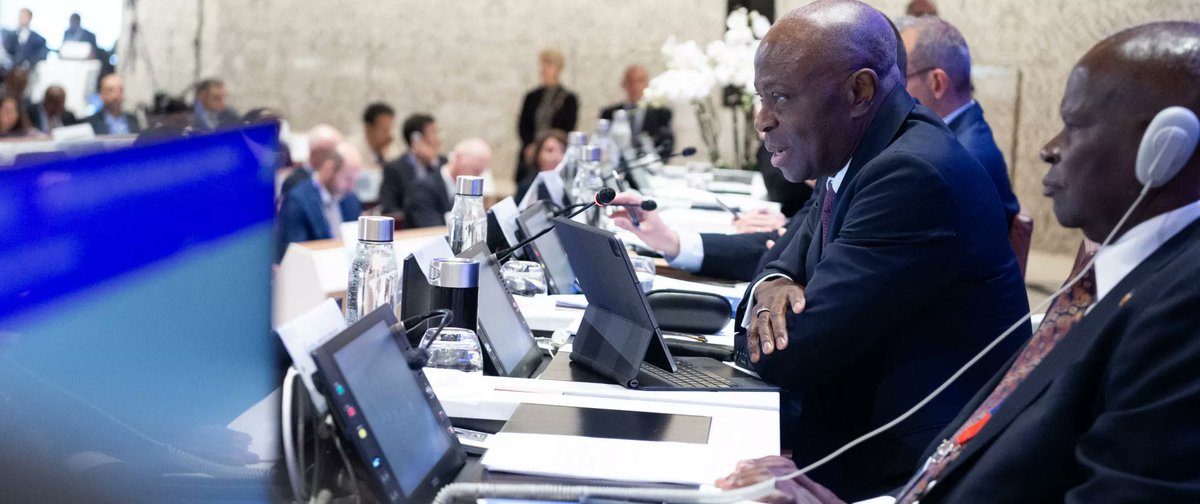 OITinfo's tweet image. 🔵 INFOS #CIT2024

🔷 Le DG de l&apos;#OIT, @GilbertFHoungbo, tire la sonnette d&apos;alarme : Attention aux multiples #crises qui pourraient compromettre les récentes avancées dans le monde du #travail.

🟦 LE COMMUNIQUE: tinyurl.com/7uuuk7pc