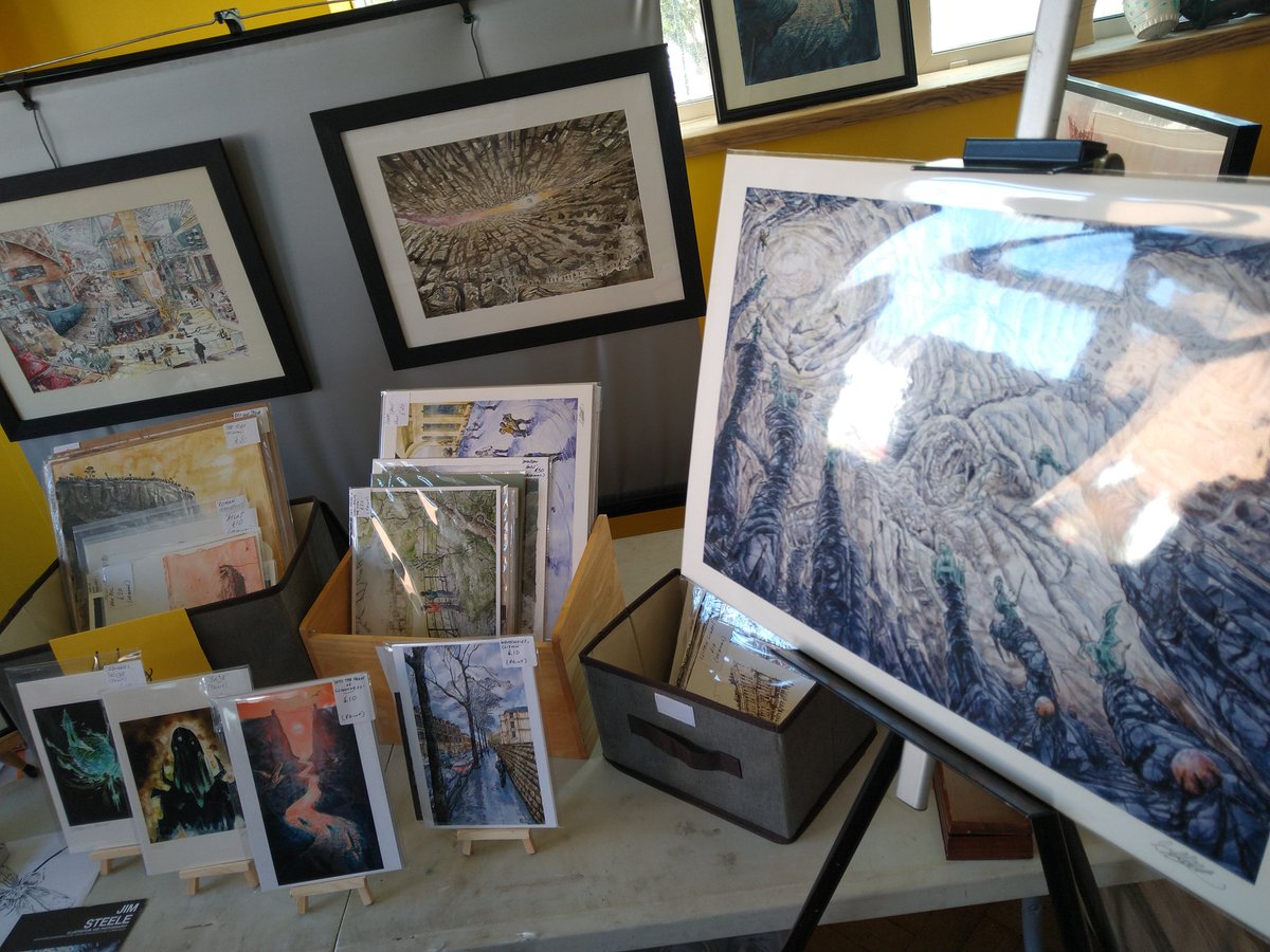 JimSteele__'s tweet image. My first taster workshop in Chepstow artspace went well, although the still life wasn&apos;t attempted, a challenge of creating a known and imaginary realm was looked at, focusing on depth #artteaching #tutoring #artlesson #festival #creative #fun #experimental #watercolour #ink