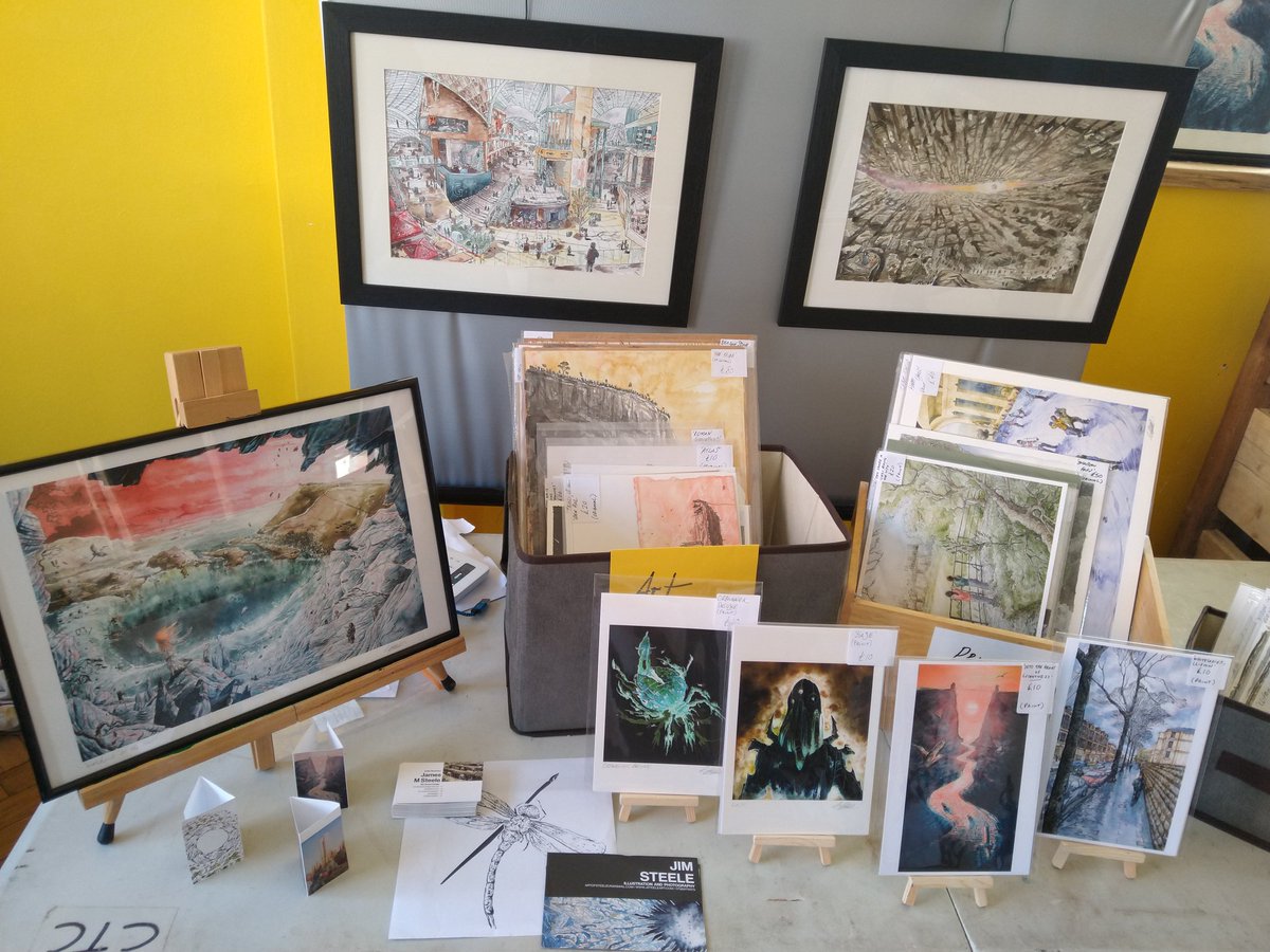 JimSteele__'s tweet image. My first taster workshop in Chepstow artspace went well, although the still life wasn&apos;t attempted, a challenge of creating a known and imaginary realm was looked at, focusing on depth #artteaching #tutoring #artlesson #festival #creative #fun #experimental #watercolour #ink