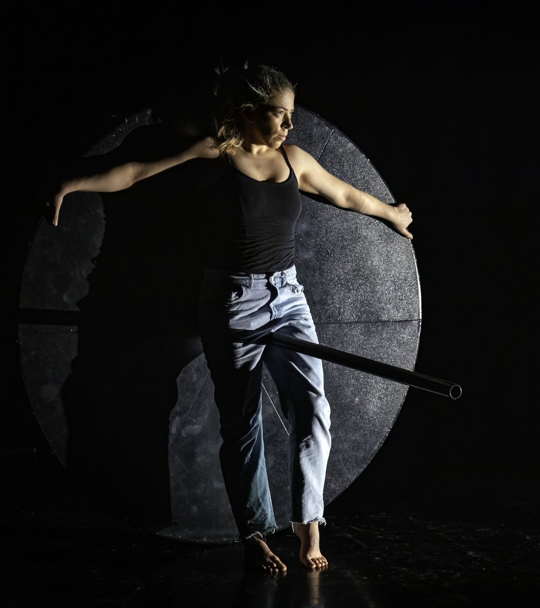 It's TOMORROW! Come see this funny, powerful and physically impressive performance on lesbian identity <a href="/thelowry/">The Lowry</a> in Manchester. 

Performance is followed by a post-show Q &amp; A with me and <a href="/EliRandle/">Elinor Randle</a> 

Tix here -- thelowry.com/whats-on/barel…

#lesbiantheatre