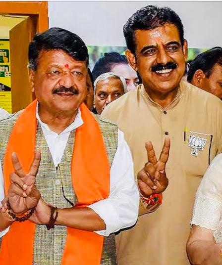 बधाई इंदौर !!!

इंदौर से माननीय प्रधानमंत्री श्री <a href="/narendramodi/">Narendra Modi</a> जी के नेतृत्व में भाजपा प्रत्याशी श्री <a href="/iShankarLalwani/">Shankar Lalwani - #IndoreAhead</a> जी ने प्रचंड मतों से विजयश्री प्राप्त की है।

यह जीत देश में अभी तक की सबसे बड़ी जीत है।

इंदौर के सभी मतदाताओं का आभार एवं देवतुल्य कार्यकर्ताओं को बधाई