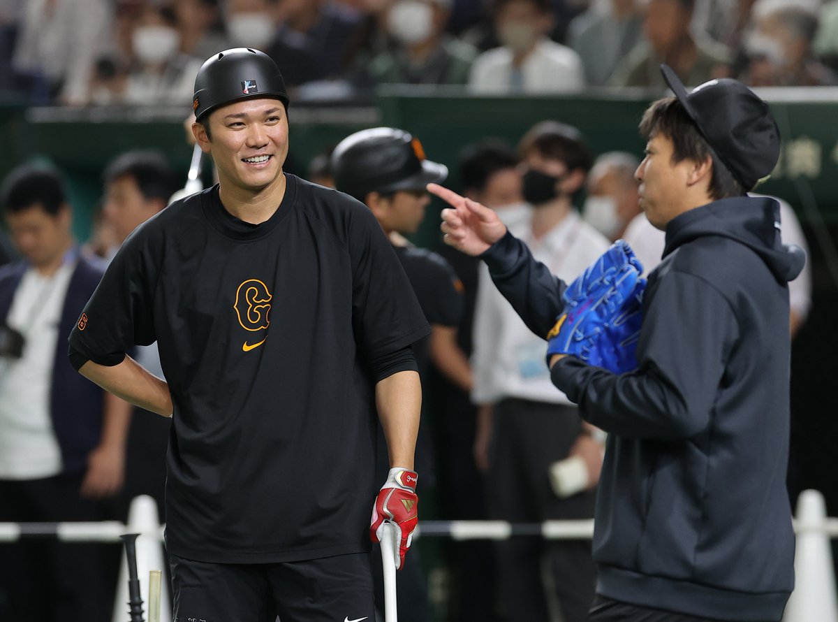 【日本シリーズ優勝記念】山﨑選手実使用アンダーシャツ、ズボン 日本シリーズ優勝記念】山﨑選手実使用アンダーシャツ、ズボン 【公式