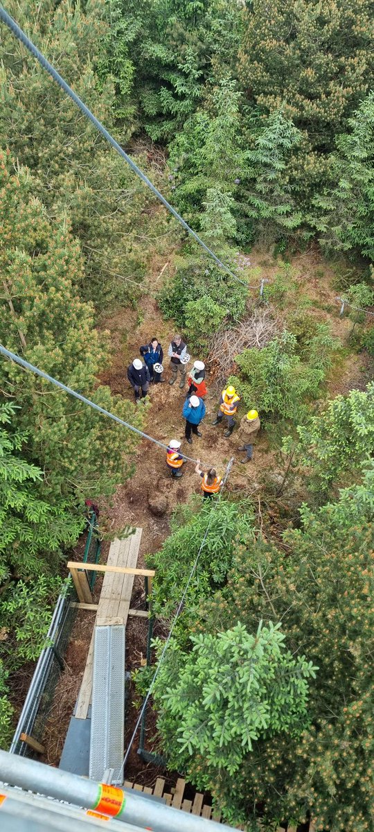 Yesterday our Peatland Code Manager <a href="/Renee_Hermans/">Dr Renée (Kerkvliet-)Hermans</a> and Director <a href="/em_hinchliffe/">Emma Hinchliffe</a> visited the first flux tower on a commercial second rotation crop plantation in the South of Scotland which was planted upon deep #peat soil 24 years ago.

Find out more: carboncentre.org/flux-tower