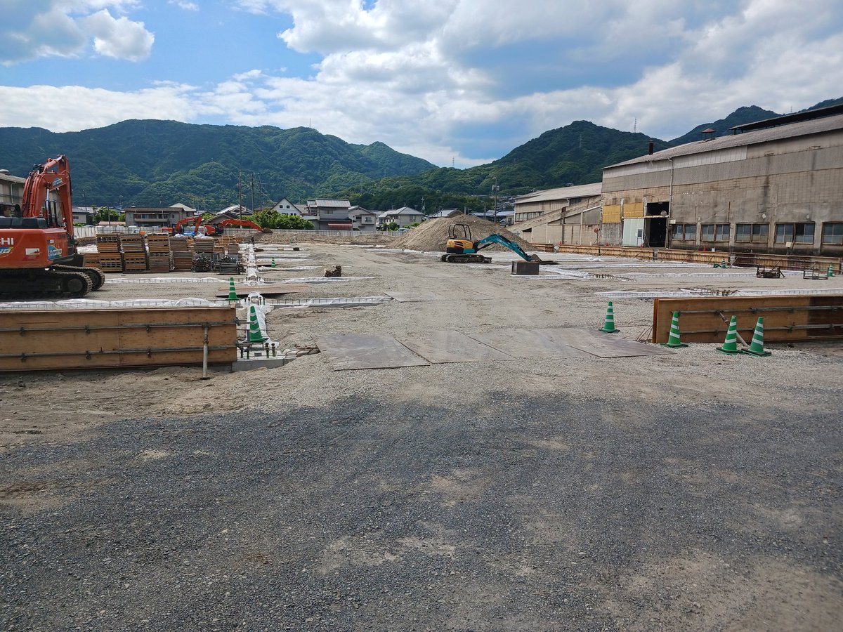 Kitagawa_Gh's tweet photo. #KITAGAWAGLOBALHANDCOMPANY
今日の #factory1
基礎工事が重要ですねぇ🫡
https://t.co/G398tPUL3q…
#北川鉄工所 #パワーチャック #NC円テーブル #ロボットアクセサリー #パワーバイス https://t.co/agVRbC8kcv