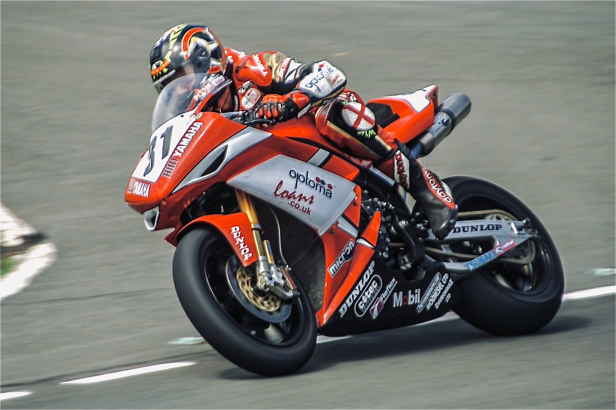 17 years ago today, Steve Plater at the Bungalow en route to 10th in the Superbike race