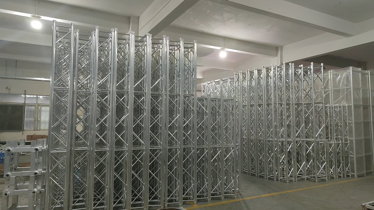 Rackinthecasesl's tweet photo. Busy days of production #truss #stage
Call me to get update quote 📷📷📷 https://t.co/h1pMIKltLz
