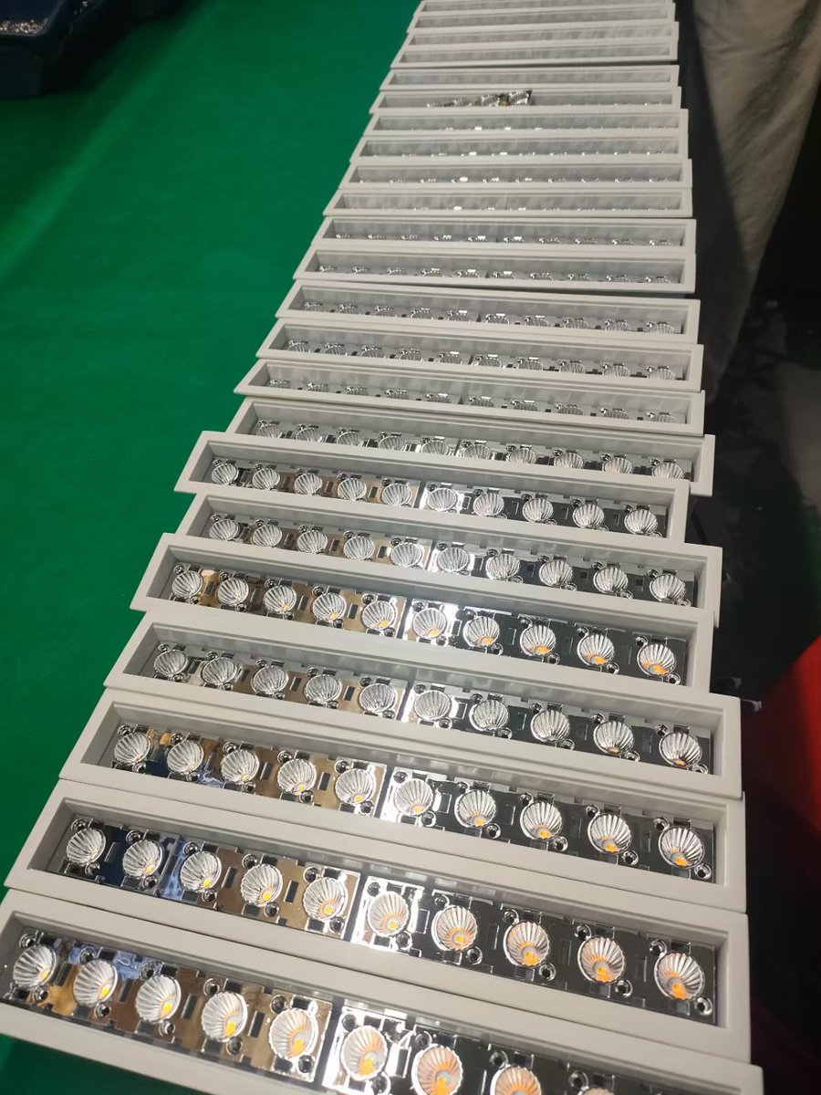 Fenixledlight's tweet image. 190pcs 0-10V dimming 20W recessed installed led linear down lights are ready,tonight doing 12hours aging test,tomorrow morning sending to France.
fenix@litestarled.com

#leddownlight
#ledlineardownlight
#ledlinearlight
#litestarled.com