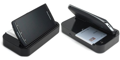 sonymasa's tweet photo. Xperia acro(2011年頃)の充電スタンドはスマホ本体を充電しながらスマホバッテリーも充電できて良かったな(笑)
#SonyEricsson #Xperia #Xperiaacro #Xperiaarc #Android #バッテリー https://t.co/R2xOgbOl5B