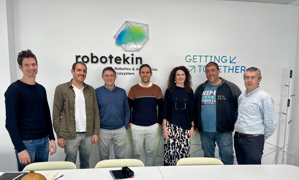 RobotekinRAE's tweet image. 🤝 Con algunas de las cooperativas más significativas de @esMONDRAGON, intercambiamos impresiones y analizamos el desarrollo colaborativo en tecnologías de estandarización e interoperabilidad alineados con #ROS.

@IKERLANofficial #eika @orkligroup

#GettingTogether💪 

#robotekin