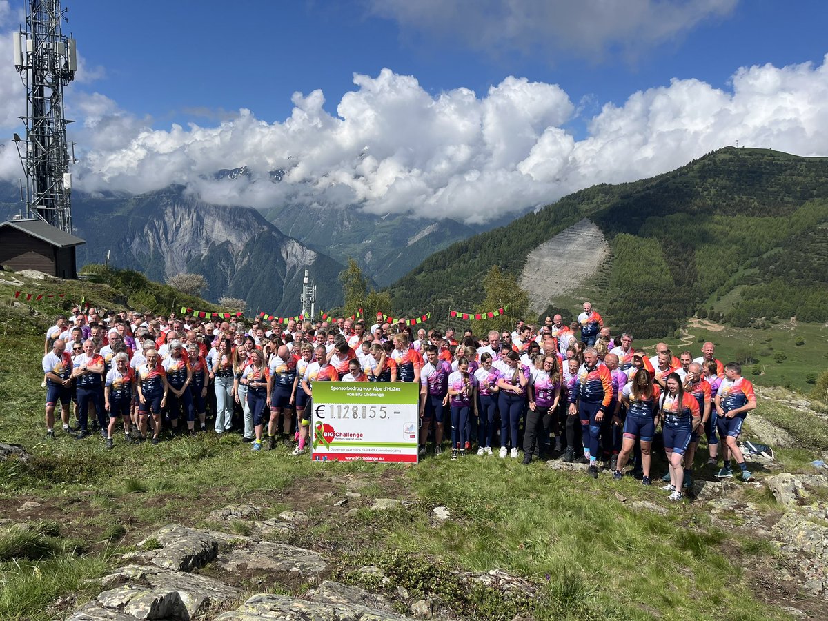 Onze tussenstand voor <a href="/alpedhuzes/">Alpe d'HuZes</a> <a href="/kwf_nl/">KWFKankerbestrijding</a> 
 Is bekend € 1.128.155 voor meer onderzoek naar kanker 
#farmersagainstcancer