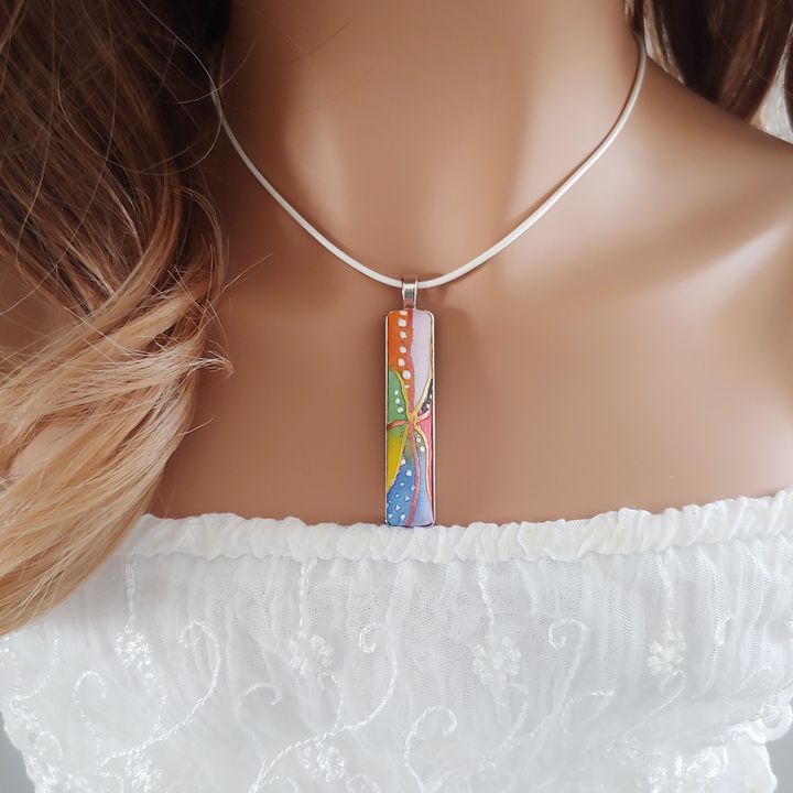 DemyKaralis's tweet photo. Art of the Day: "Hand Painted Art Silk Necklace". Buy at: https://t.co/StfukRDx8v https://t.co/9gi4DfJV6z