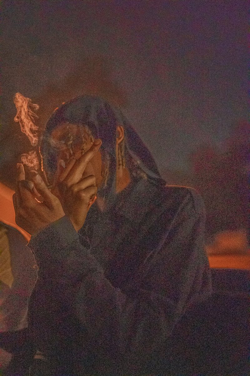 2stackJ's tweet photo. only pop out when itβs #dropszn
u niggas got till August πΏ https://t.co/38KysmHer0