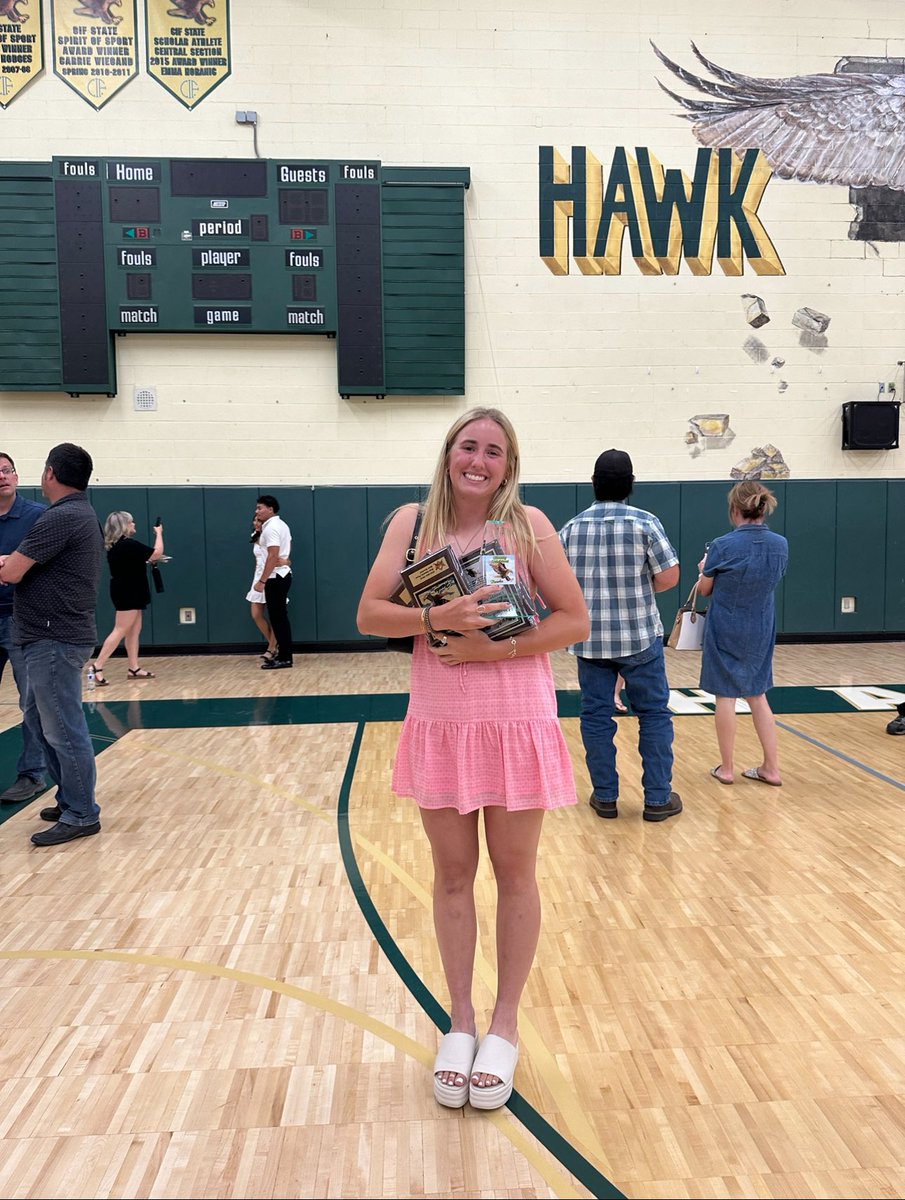 Yay! Senior Athlete of the Year! Thank you! <a href="/StacyMayJohnson/">Stacy May-Johnson</a> <a href="/SorcererSoftbll/">Sorcerer Softball</a>