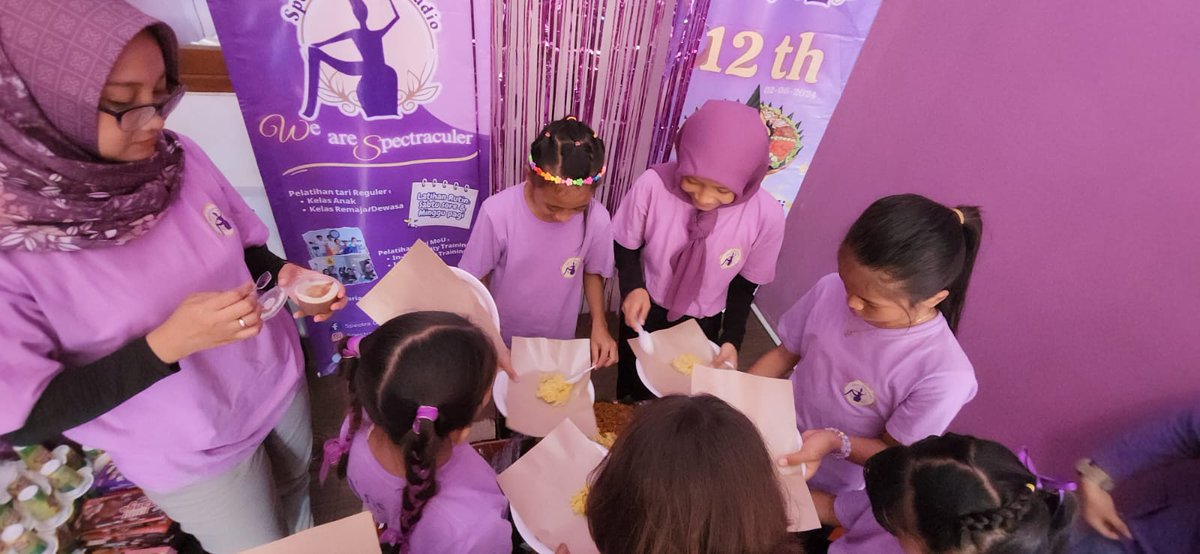 SpectraDance's tweet photo. Alhamdulillah 12th kita berproses dan berjuang hingga di titik ini. Perjalanan masih panjang. 🥰
Semangat terus berkreasi dan berkarya. 😘🤗 #HUT #Anniversary #spectradancestudio #tropodo https://t.co/zSGnV7F4Oc
