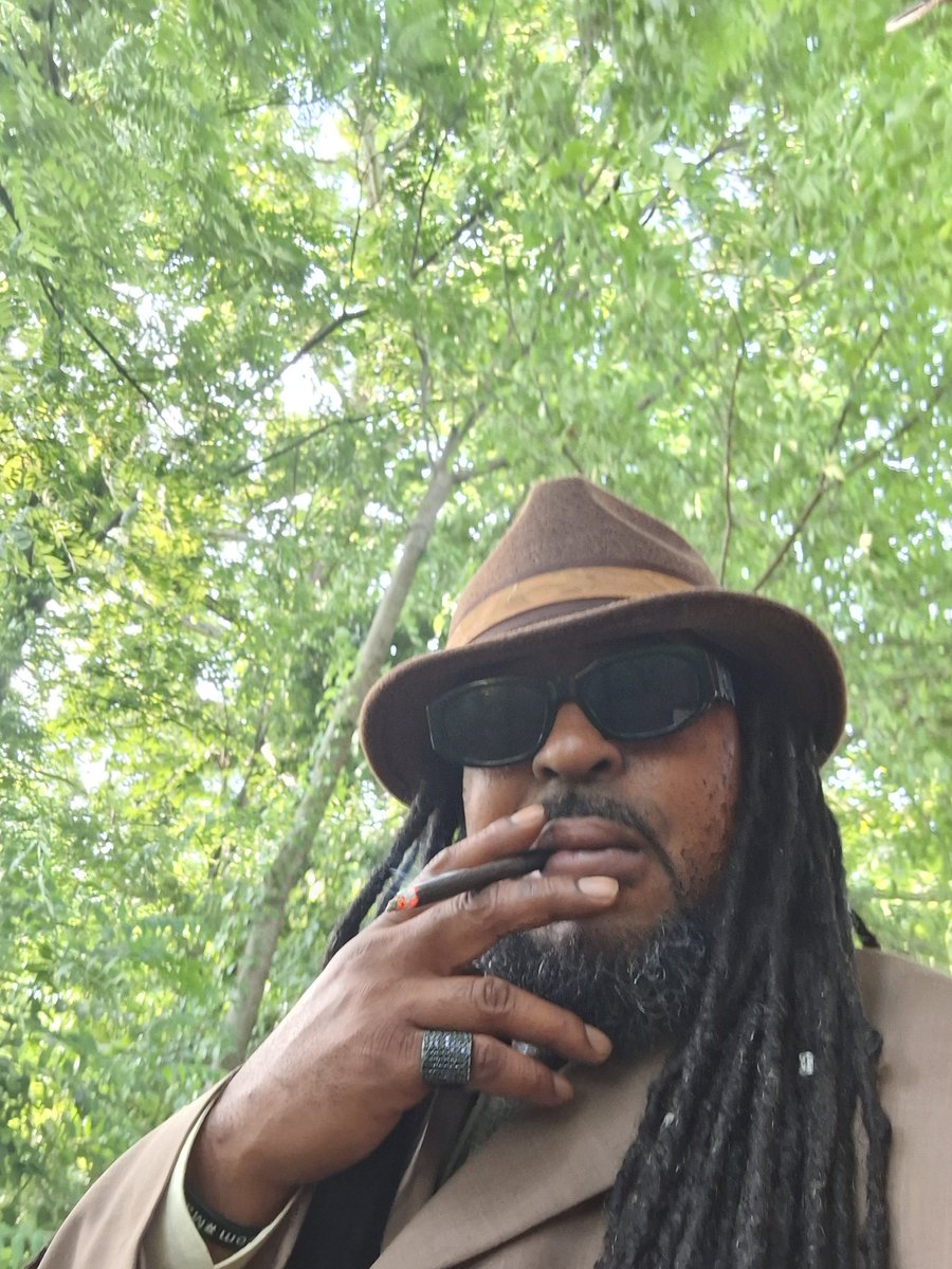 Doc Marrow (@1738_ondarocks) on Twitter photo 