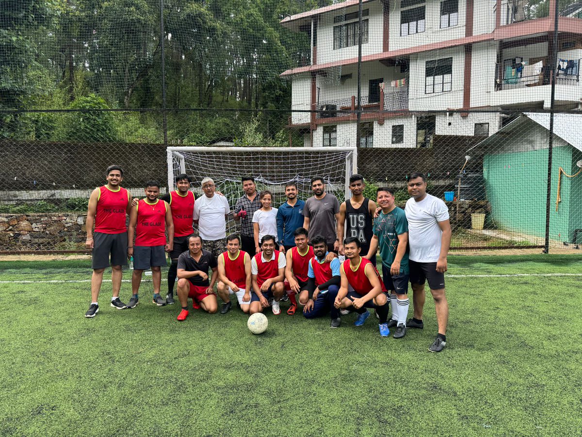 fci_nef's tweet image. Monthly, we promote wellness with activities. On 31.05.2024, FCI RO Shillong employees &amp;amp; officers enjoyed a spirited football match, boosting fitness and team spirit! #HealthAtWork #FCIShillong