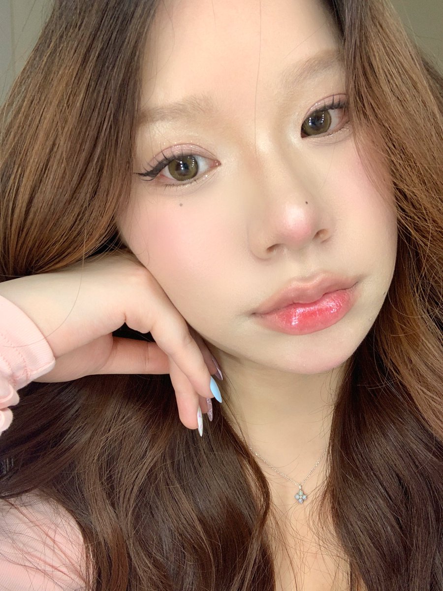 เ ฟิ น ค ย อ ง™️ tweet media