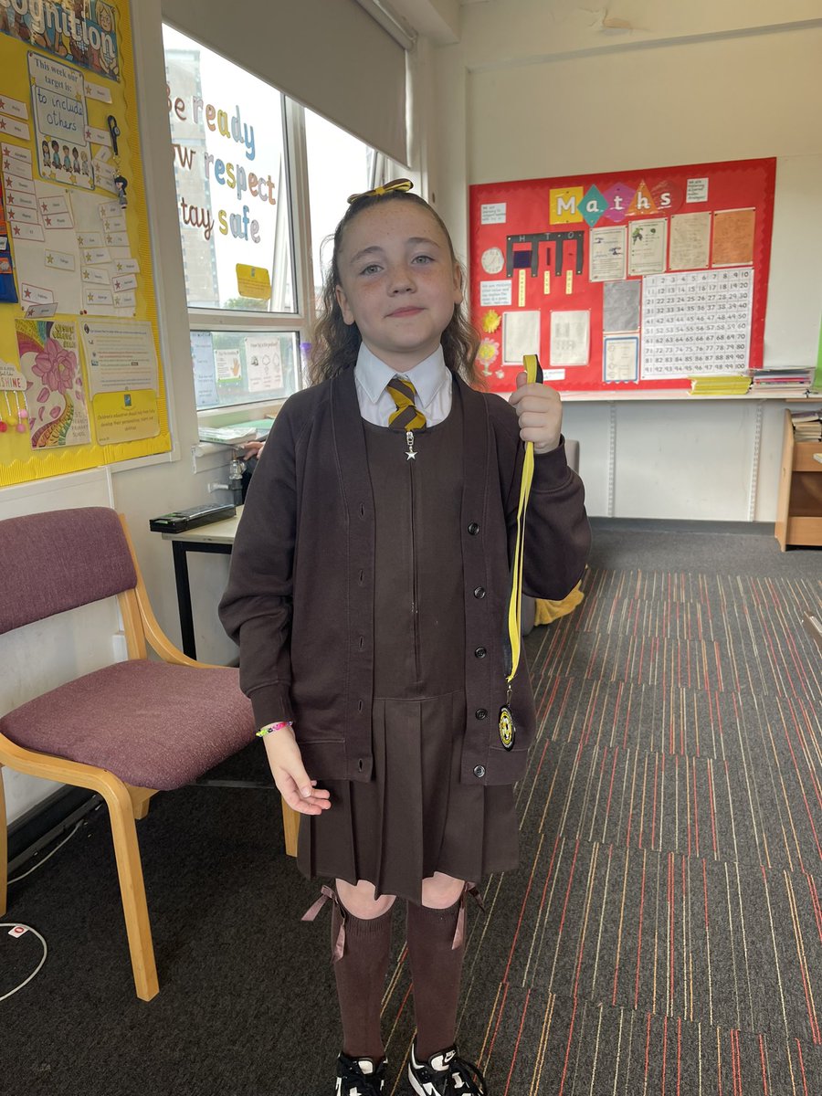 Mrs Mackay tweet media