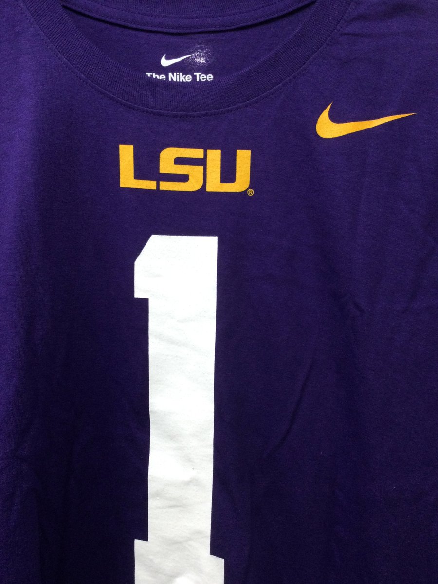 WEARBANKS's tweet photo. #NCAA #ナイキ 背番号Tシャツのジャマール・チェイス(紫) 入荷!お客様により快適なお買い物時間を楽しんで頂くよう、入店制限にて営業中⚠入店方法を事前に調べてからお店に来てね🙏水曜定休⚠ #NCAAグッズ #NCAAショップ #ルイジアナステイト・タイガース #LouisianaStateTigers #LSU #Real10jayy__ https://t.co/ZIpZKQIL8m