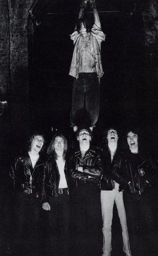 Wrathchild1981's tweet photo. Iron Maiden - Up the Irons All the Time
#IronMaiden https://t.co/YZ2sndoovr