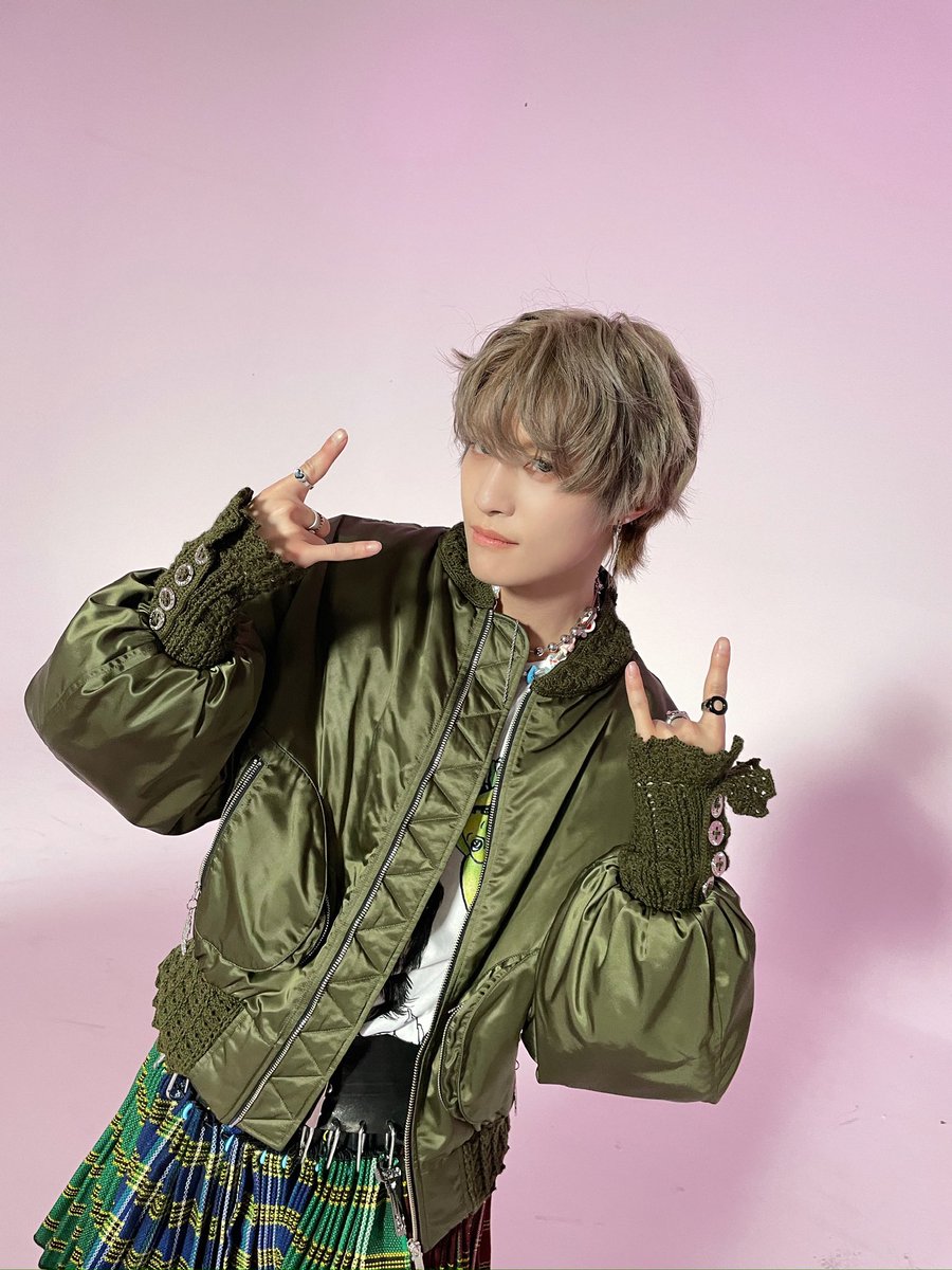 WayV_official's tweet photo. 🐑🤟Photo dump #YANGYANG 

#扬扬 #양양 
#WayV #威神V 
#GiveMeThat 
#WayV_GiveMeThat https://t.co/6qaTqWpU3a