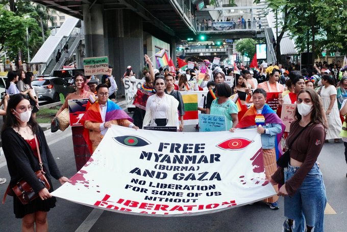 withoutprisons's tweet photo. "Free Myanmar (Burma) And Gaza 

No Liberation For Some Of Us Without Liberation For All Of Us"

Bangkok Pride March solidarity with Myanmar, Palestine, Sudan , Ukraine.. https://t.co/9gSBsZmRGj