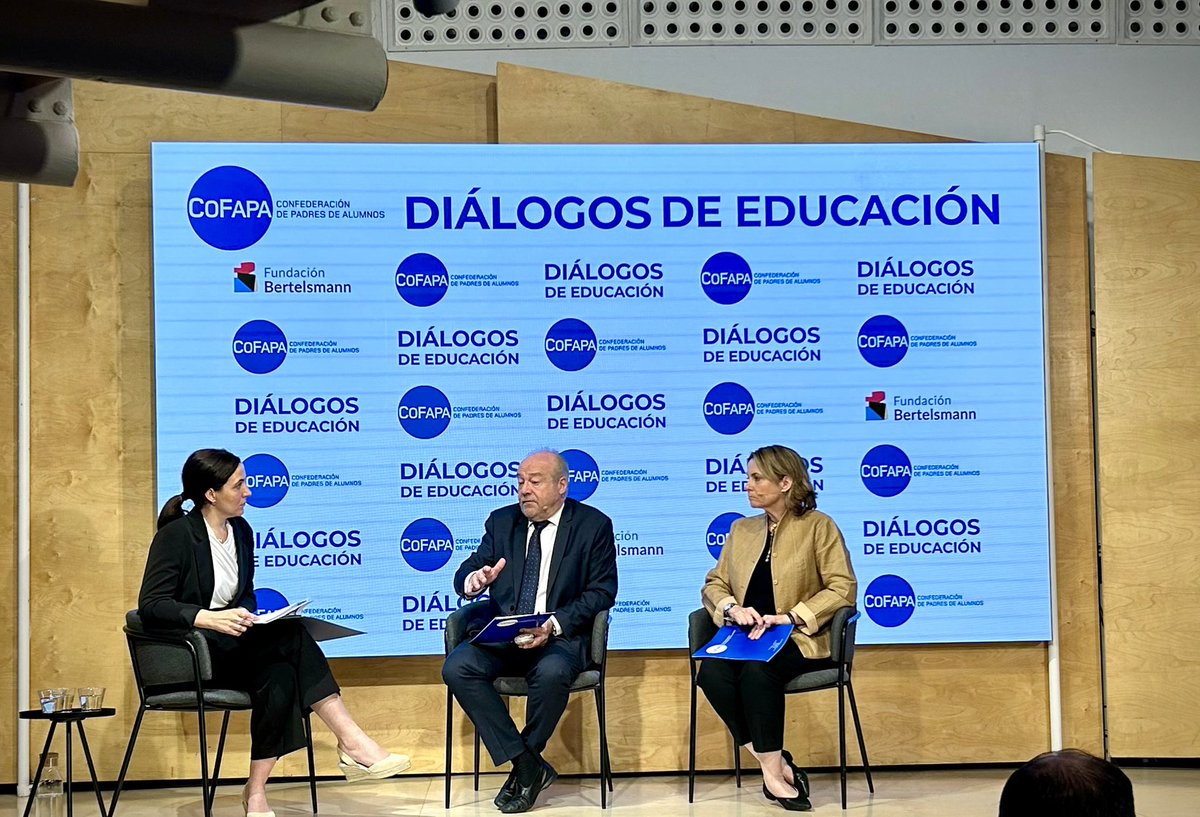 En #42DiálogoeducaciónCofapa de <a href="/COFAPA_/">COFAPA 🧡</a> en <a href="/FBertelsmann/">FundaciónBertelsmann</a>. Muy interesante la intervención de José Manuel Bar Cendón, Secretario de Estado de Educación <a href="/educaciongob/">Ministerio de Educación, FP y Deportes</a>, sobre bienestar emocional en el entorno educativo