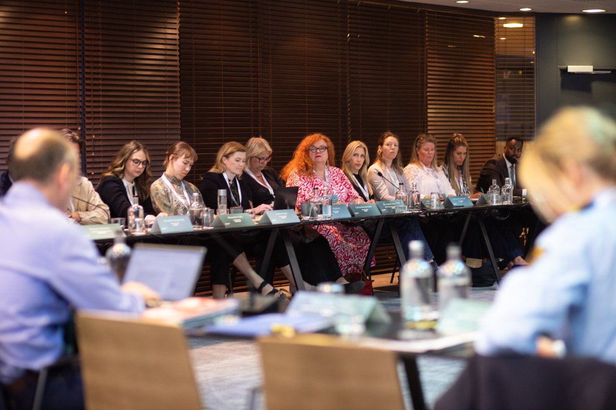 Strong_Cities's tweet image. @Strong_Cities is convening mayors &amp;amp; city officials in Stockholm 🇸🇪 for a #TransatlanticDialogue to Strengthen Community Resilience to Extremist Violence &amp;amp; share City-Led Strategies against Hate. 1/8