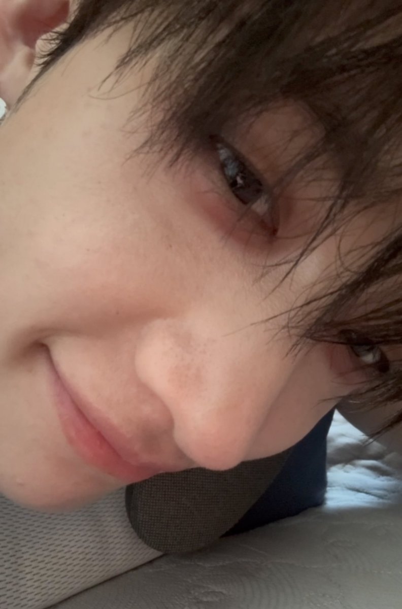 BangChan pics 𖤐 tweet media