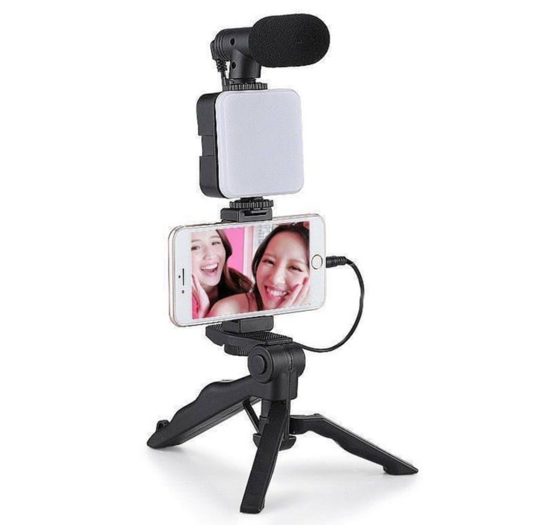 Avbittechnology's tweet photo. @VendorsSpot Good morning beautiful people 💕 
Video making skit is now available for all content creators and business owners ✅
Price: #18,000
Location: Ikeja Lagos https://t.co/vGk2TkGfc7