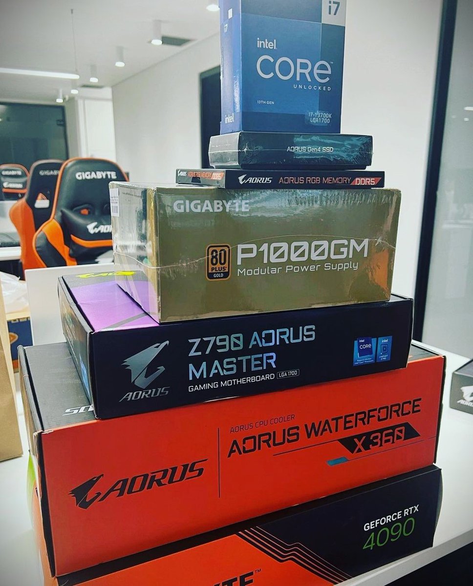 AORUS_ZA's tweet photo. Enough to make the ultimate PC!

#AORUS #GIGABYTE #gpu #graphicscard #vga #nvidia #geforce #rtx #geforcertx #nvidiageforce #rtx40 #rtx4090 #pcparts #pccomponents #pcbuilding #pcassembly #gamingcommunity #pcgaming #pcmr https://t.co/tz2W8SwyrL