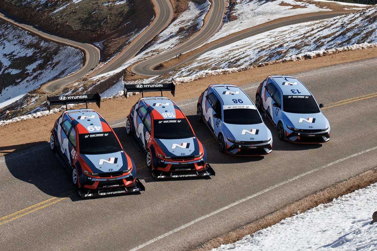 lerdvauto's tweet image. 🇰🇷 Voici les deux Hyundai Ioniq 5 « TA », pour Time Attack, qui participeront à la fameuse course de côte de Pikes Peak, le 23 juin prochain.

👉🏻 Deux autres Ioniq 5, mais cette fois-ci dans une version de série, seront aussi de la partie.

💬 Qu’en pensez-vous ?

#Hyundai #PPIHC