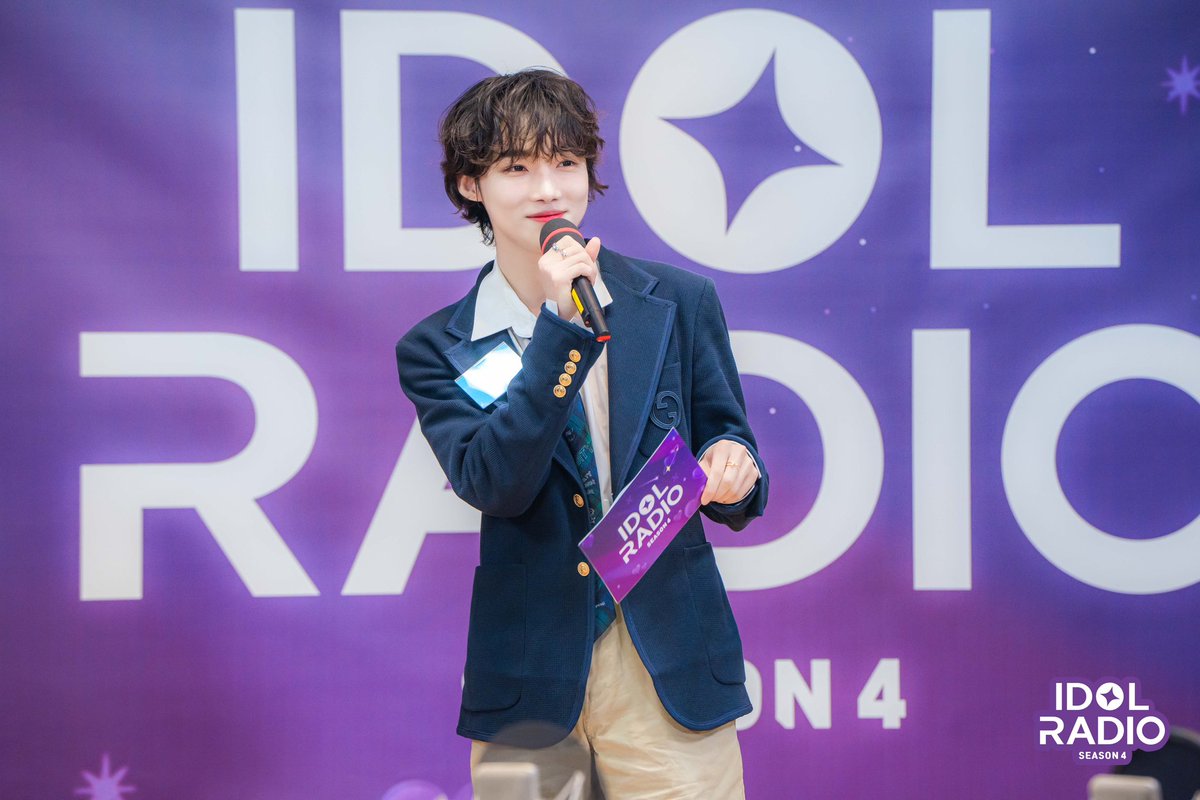 idolradiokorea's tweet photo. [#아이돌라디오4 앨범 240603]

📸EP#30 다이몬... 돌랑이를 만나다❤‍🔥

더보이즈의 중심은? #최찬희
오늘 아돌라의 중심은? #스페셜DJ #뉴D

@IST_THEBOYZ @WE_THE_BOYZ

#MBC #IDOLRADIO #아이돌라디오 #아돌라 #THEBOYZ #더보이즈 #뉴 https://t.co/hbq1GisZb0