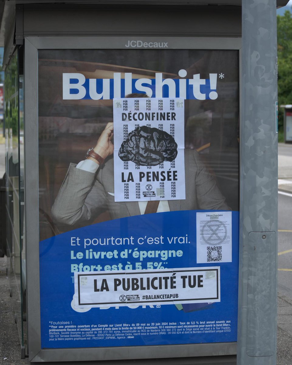 xrFrance's tweet photo. 🃏 Dans la familles des actions de désobéissance civile à faire "en bas de chez soi" voici celle de @XRChambery 👉 150 affiches publicitaires détournées 👏

#Chambery
#AntiPub https://t.co/ObExhmBEFT