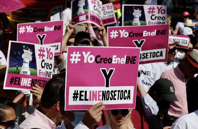 EsNeta18's tweet image. ¿Qué pasó mis rosadillos, se les terminó el amor y respeto por el #INE y ahora andan gritando a los cuatros vientos que " FUE FRAUDE "?, eso no es de gente bien ehhhh… 

Quisieron humillar al pueblo y el pueblo se las cobró en las urnas,  AQUÍ NO HAY #FraudeElectoral