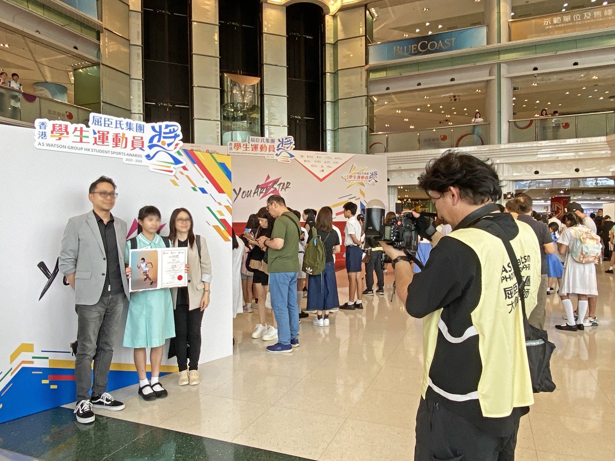 Episodemakers's tweet image. Hong Kong Student Sports Awards 🏊🏻‍♀️🤺
Digital #Interactive #PhotosBooth 💁🏻‍♀️✨

EPISODE created a Tailor Made [ Digital #InteractivePhotoBooth Experience 📸 ] for the client. As long as the Guests enter the Exclusive number on the spot, they can immediately Interact with LED Wall...