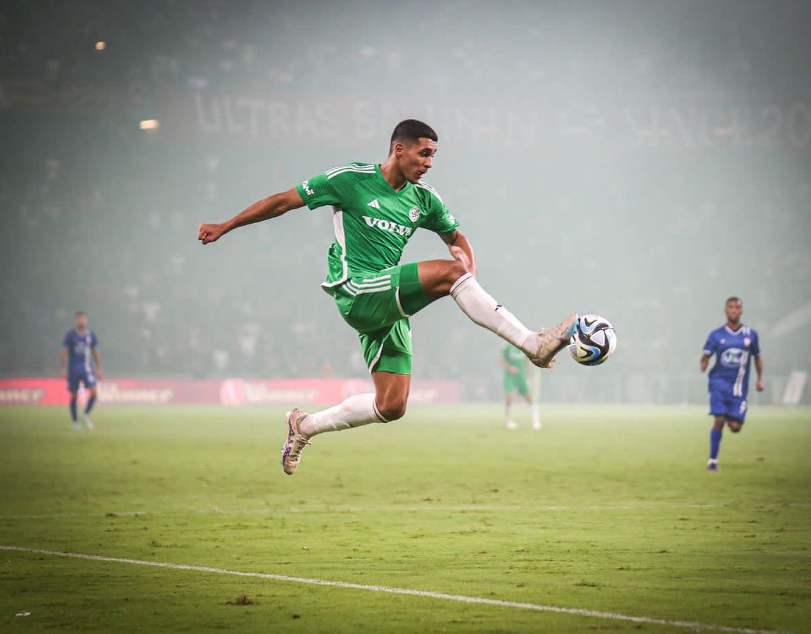 Anan Khalaili (19)🇮🇱/ 🇸🇦 
Maccabi Haifa 🇮🇱
RW
Making his debut just this season and already scored 15 goals in all competitions. Also got 6 assists. Skillful winger with good finishing and passing. Even has 4 caps for the israeli national team in his debut season.
💰: 5 000 000€