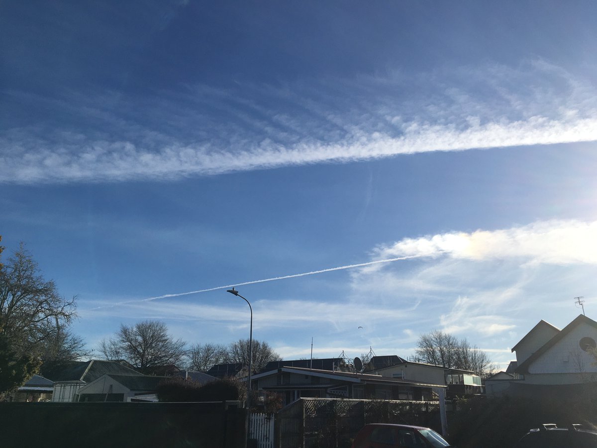 H2Onone's tweet photo. @Risemelbourne Christchurch today, all afternoon, left a dusty film on the car roof. https://t.co/y0wIjGdbP7