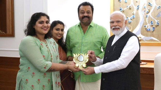 soulfulgirlllll's tweet photo. BJP candidate Suresh Gopi wins from Thrissur and becomes first BJP MP from Kerala.

He started campaigning since last year and he created history.

Hindus be united.... we will WIN with 415🪷🪷🪷
#400Paar
#लोकसभा_आमचुनाव_2024
#ElectionsResults https://t.co/fjbHlofiHZ