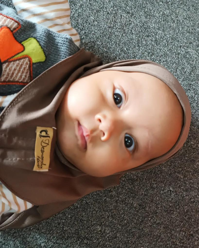 haimah26's tweet photo. MasyaAllah waktu cepet banget adek udah mau belajar makan ajaa https://t.co/JTT8rwASlB