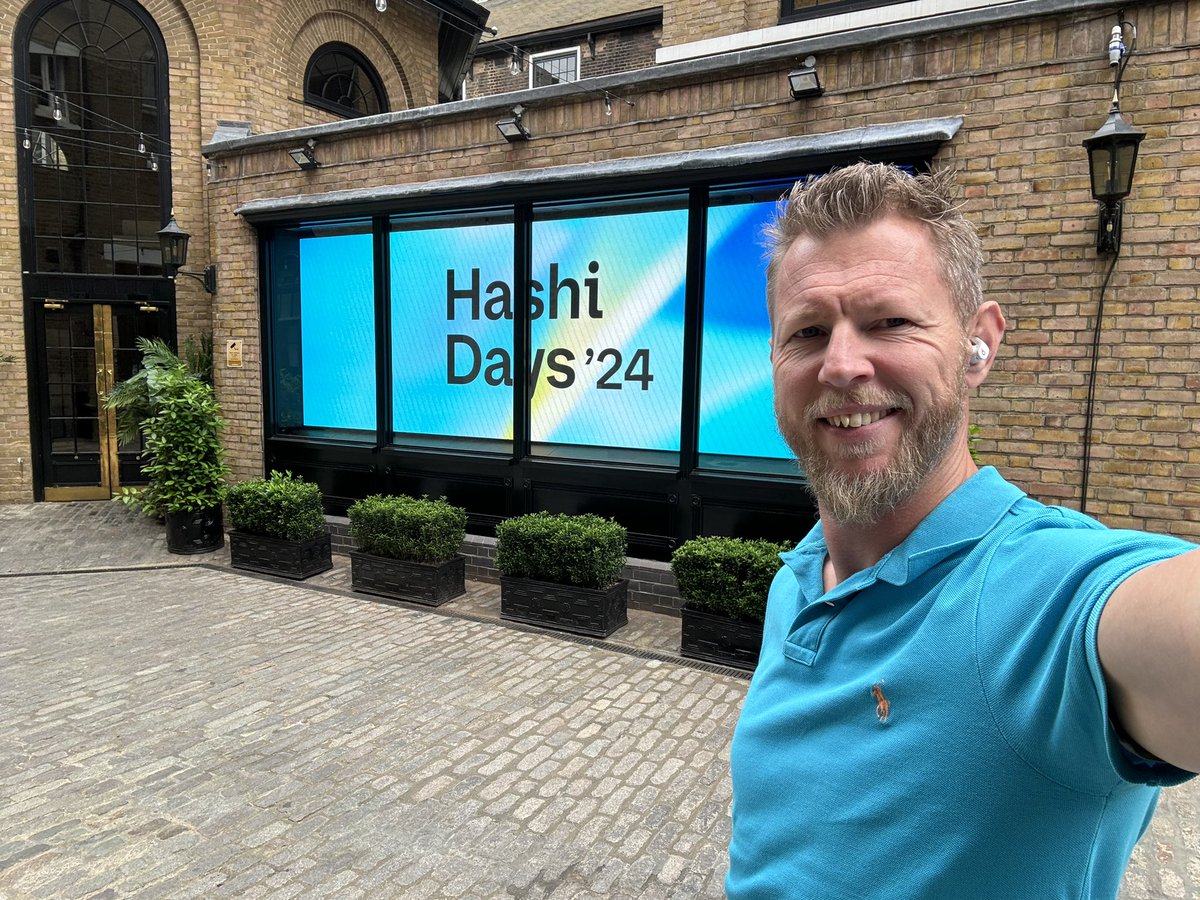 Johan van Amersfoort tweet media