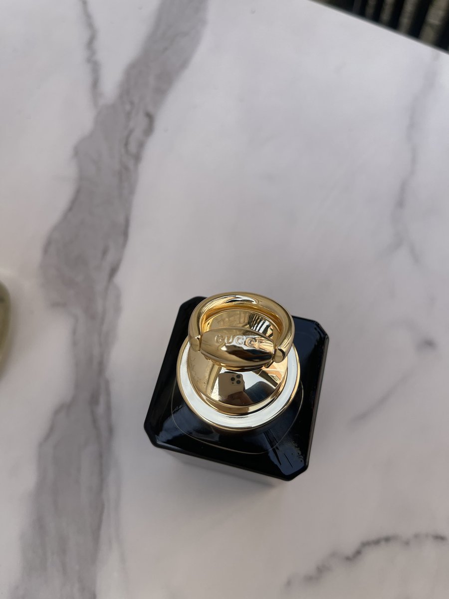 Jenn_nikolas's tweet image. I finally have this and I’m so happy 😁😄😁😄 

#FragzSpace