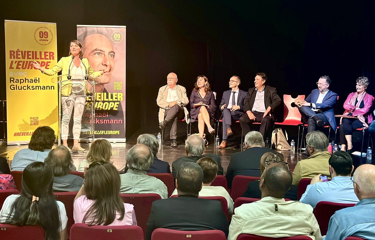 Claire Fita tweet media