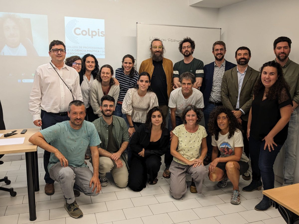 Col·legi Prof. Ciència Política i Sociologia CAT (@colpiscat) on Twitter photo Dijous passat va finalitzar la segona edició del nostre Postgrau de Participació ciutadana, deliberació democràtica i tecnologies digitals. Aviat us informarem sobre la propera edició!
<a href="/JordiPachecoCol/">Jordi_Pacheco</a> <a href="/Exeivia/">Xavier Moreno</a> <a href="/jlmarti2075/">José Luis Martí</a> Dijous passat va finalitzar la segona edició del nostre Postgrau de Participació ciutadana, deliberació democràtica i tecnologies digitals. Aviat us informarem sobre la propera edició!
<a href="/JordiPachecoCol/">Jordi_Pacheco</a> <a href="/Exeivia/">Xavier Moreno</a> <a href="/jlmarti2075/">José Luis Martí</a>