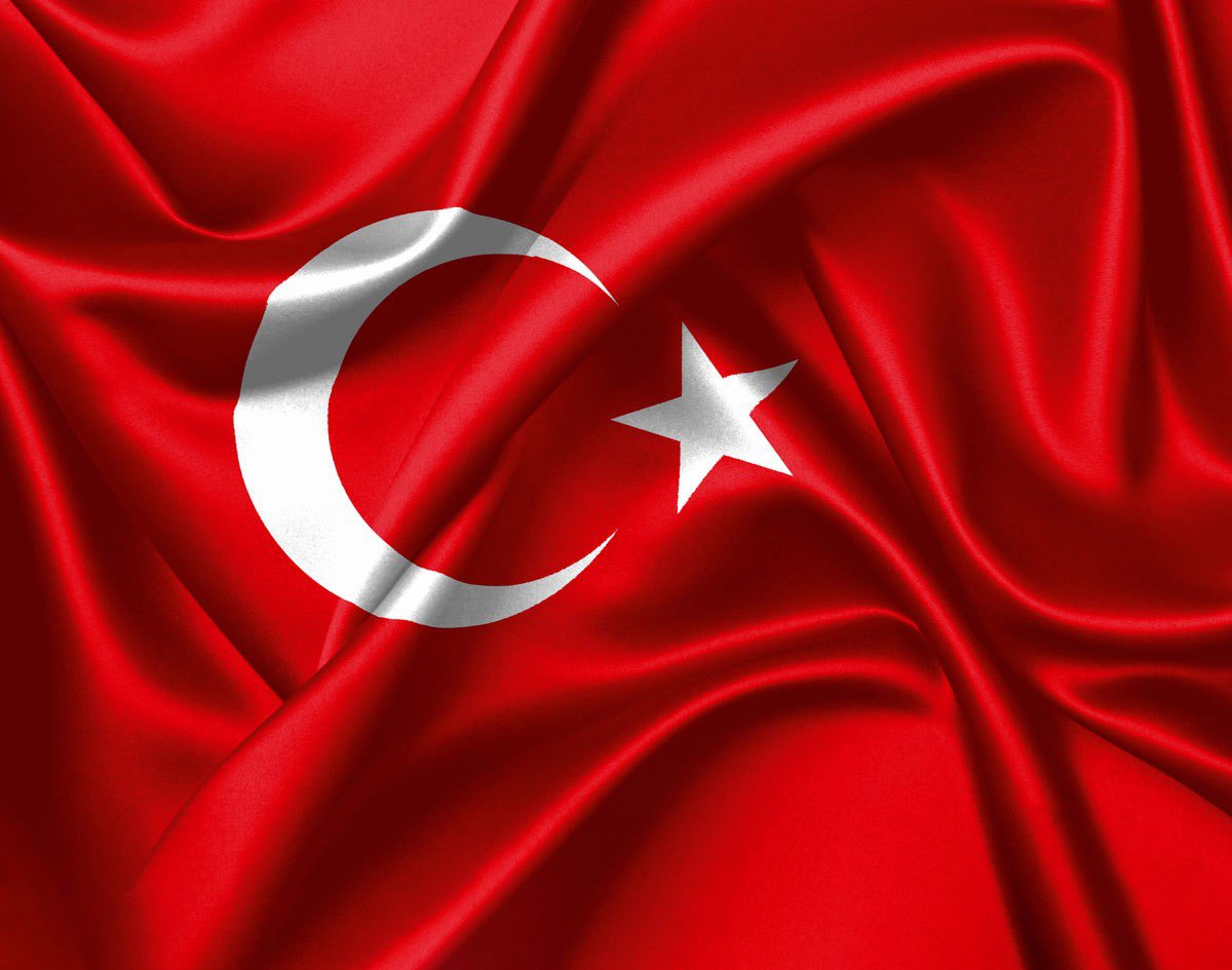 Kayseri 12. Hava Ulaştırma Ana Üs Komutanlığından eğitim uçuşu için havalanan uçağın kaza kırıma uğraması sonucu şehit olan pilotlarımıza Allah’tan rahmet, kederli ailelerine ve yakınlarına sabırlar diliyorum. 

Milletimizin başı sağ olsun.🇹🇷