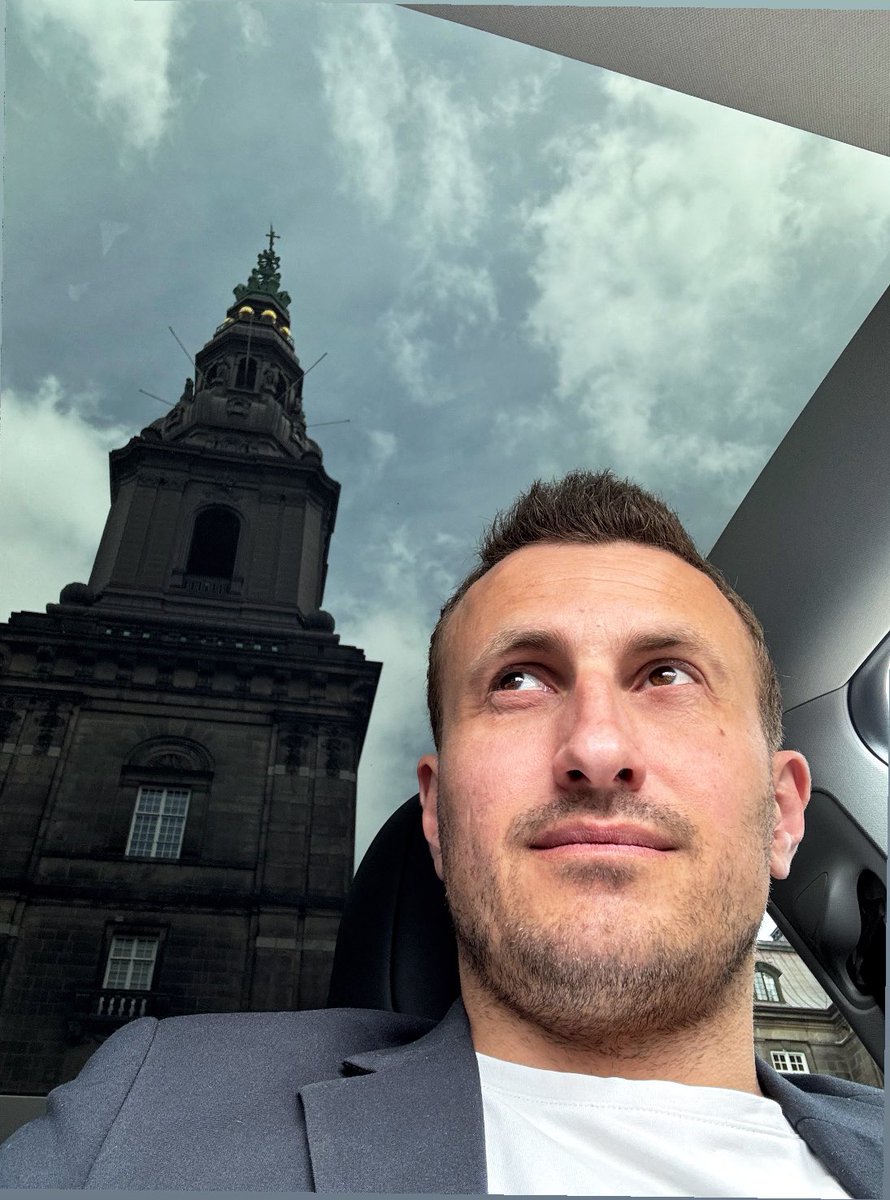 SteffenFrolund's tweet image. Rygtemøllen svirrer. Efter mere end 1000 dages venten forlyder det at regeringen langt om længe vil lancere et iværksætterudspil om en uges tid. Vi får se 🙏

Her er ting som jeg ved vil virke. Hvis målet er flere og større startupsucceser. Jeg er karrieremæssigt flasket op i…