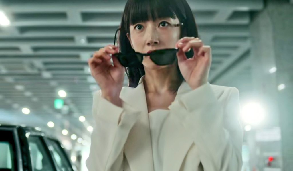 fangirl_ahjumma's tweet photo. A crime investigation kdrama where female enforcers are the first people that appeared and are  given actual tasks and beating bad guyssss????!!!! IM SOLD.

 #Crash    #CrashEp1 https://t.co/effvywLZEO