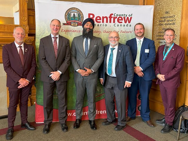 County of Renfrew tweet media