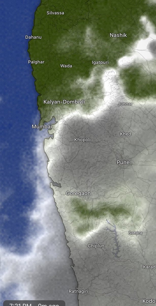 Strong chances of #mumbairains soon. Let’s see if the clouds building up reach Mumbai