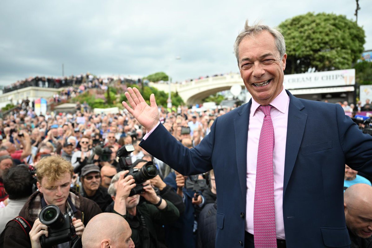 Nigel Farage MP tweet media